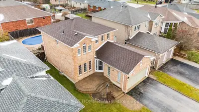 Detached in Barrie