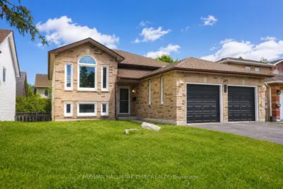 Detached in Barrie