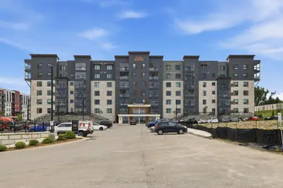 Condo Apartment in Barrie