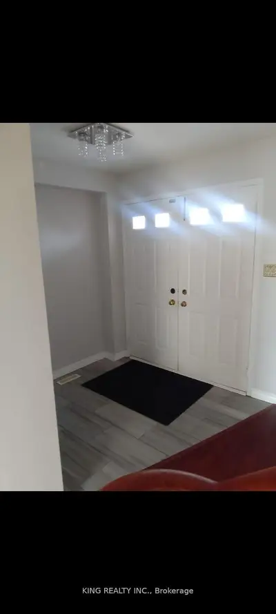 139 Livingstone Street, Barrie, On L4n 7j5