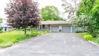 Detached in Orillia