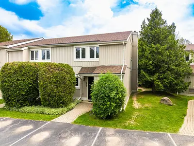 22 Dawson Drive 530, Collingwood, On L9y 5b4