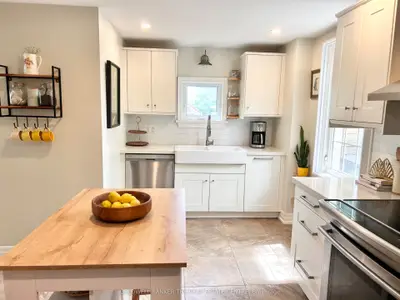 35 Grove Street E, Barrie, On L4m 2n8