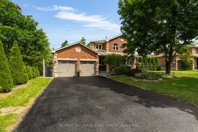Detached in Barrie
