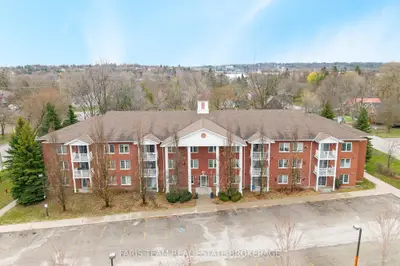 Condo Apartment in Barrie