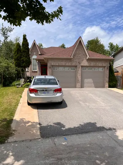 Detached in Barrie