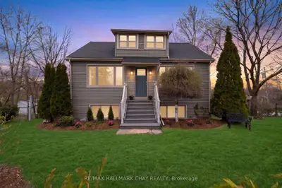 Duplex in Orillia