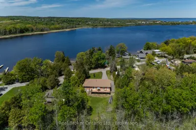 Detached in Tay