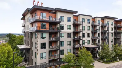 Condo Apartment in Barrie