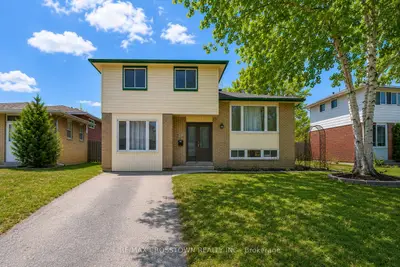 Duplex in Barrie