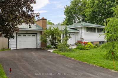 Detached in Orillia