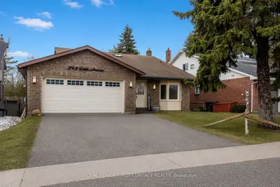 Detached in Barrie