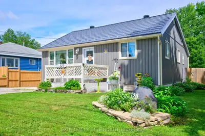 Detached in Midland