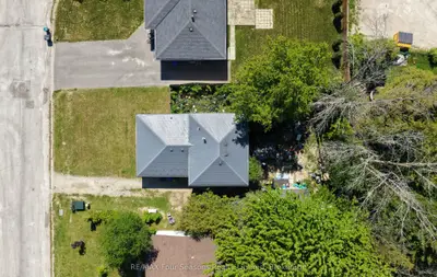 10 Rhonda Road, Collingwood, On L9y 4g4