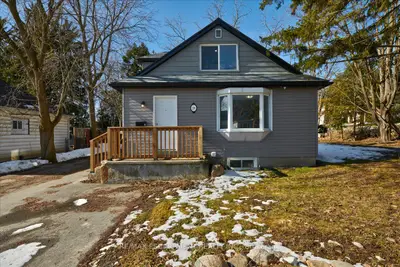 210 Owen Street #1, #2, #3, Barrie, On L4m 3j2