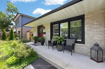 49 Belcourt Avenue, Barrie, On L4m 4e5