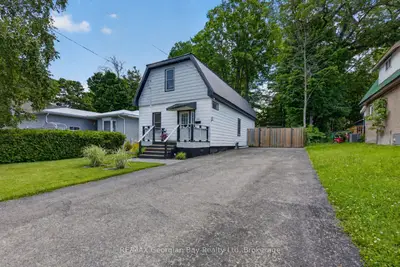 241 Donalda Street, Midland, On L4r 2n4