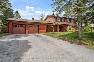 Detached in Springwater