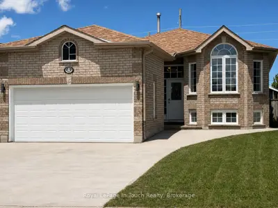 4 Danielle Crescent, Barrie, On L4n 0y6