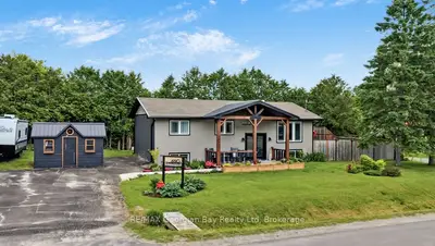 Detached in Tay