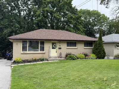 Detached in Midland