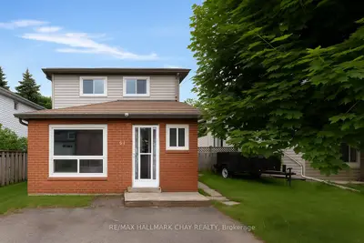Duplex in Barrie