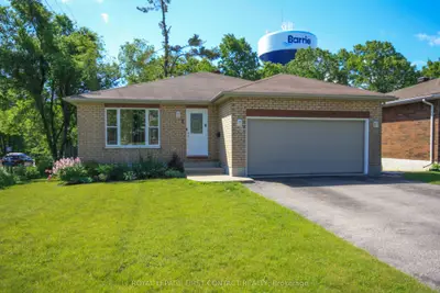 Detached in Barrie