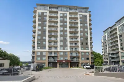 Condo Apartment in Barrie