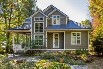 Detached in Tiny