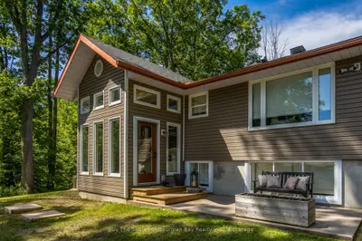 40 Polish Avenue, Penetanguishene, On L9m 1w7