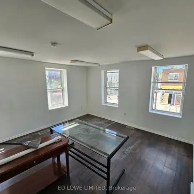 33 Maple Avenue, Barrie, On L4n 1r7