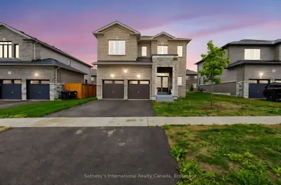 5 Middleton Drive, Wasaga Beach, On L9z 0l1