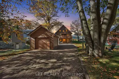 Detached in Tiny