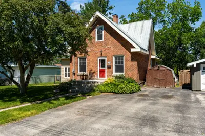 Detached in Midland