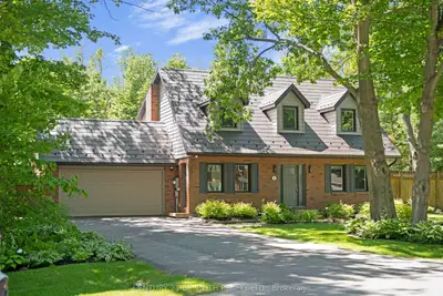 Detached in Springwater