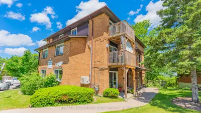 Condo Apartment in Barrie