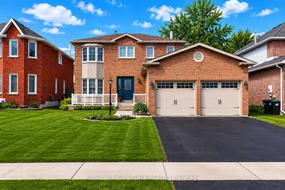 Detached in Barrie
