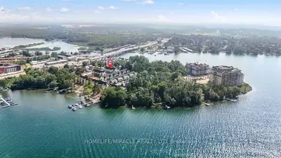 Att/Row/Townhouse in Orillia