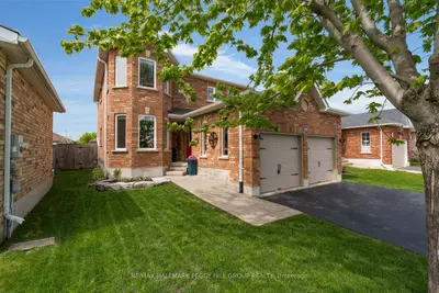 Detached in Barrie