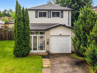 19 Corbett Drive, Barrie, On L4m 5t1
