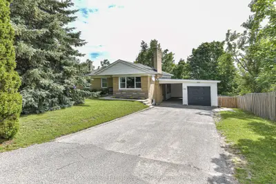 Detached in Orillia