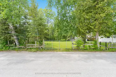 40 Nancy Street, Wasaga Beach, On L9z 2k4
