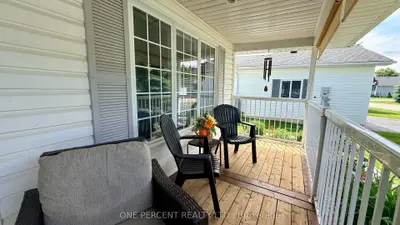 25 KENTUCKY Avenue, Wasaga Beach, ON L9Z 3A8