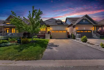 Detached in Springwater