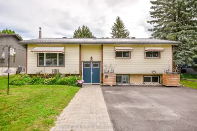 Detached in Orillia