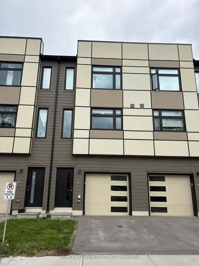 Att/Row/Townhouse in Barrie