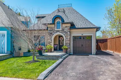 Detached in Orillia