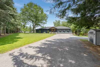 223a Hickory Lane, Barrie, On L4n 4j9