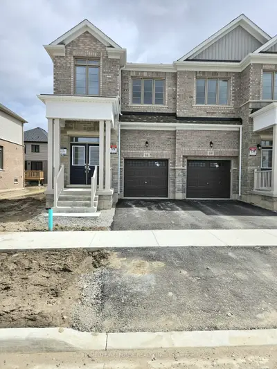 Semi-Detached in Barrie