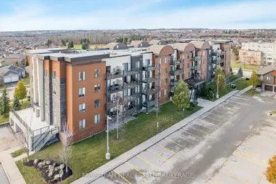 Condo Apartment in Barrie